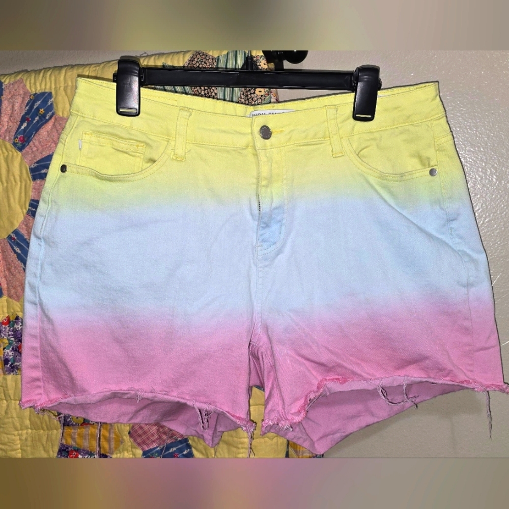JUDY BLUE Gradient Yellow, Blue, and Pink Women's Shorts